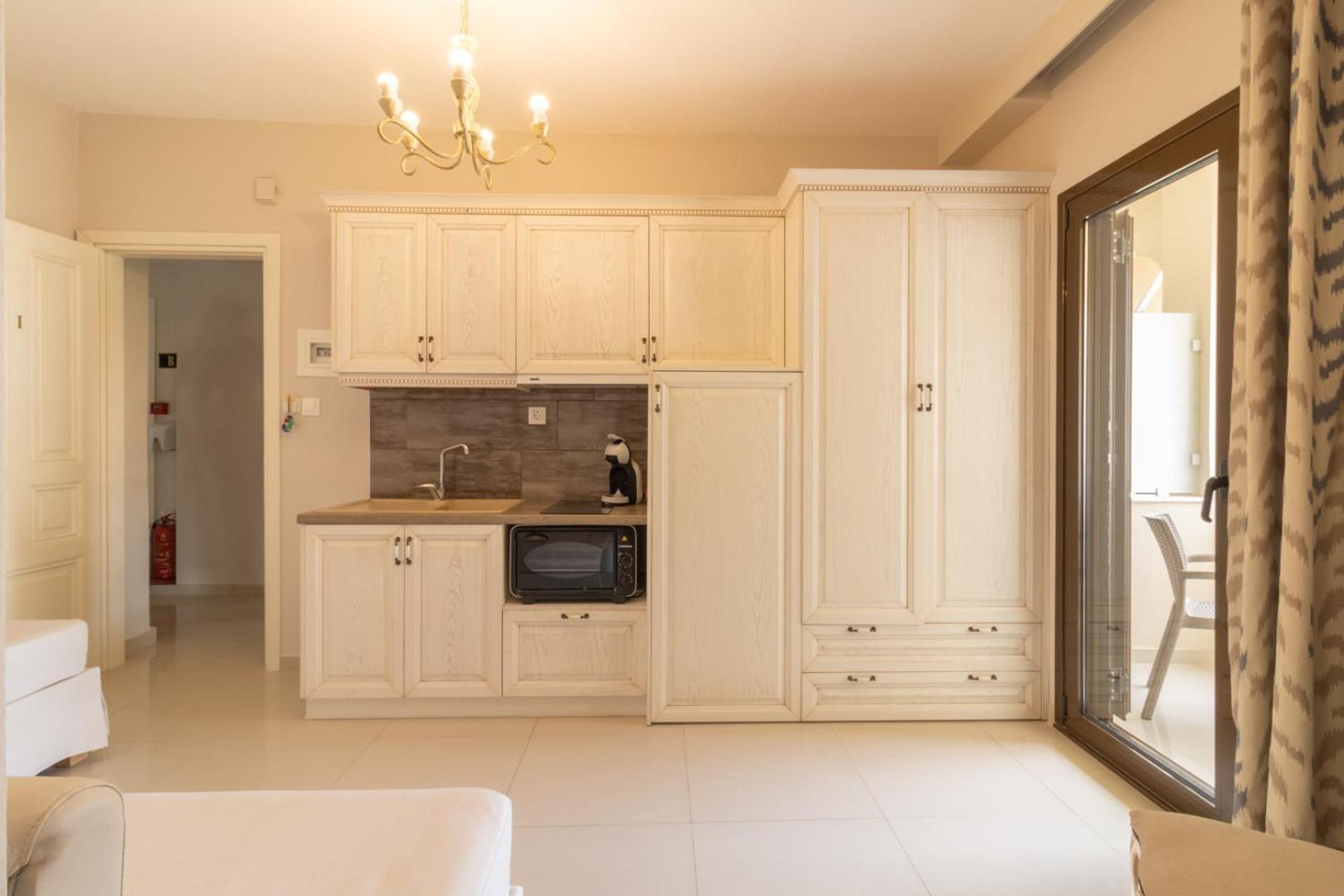 Kassandrinos Apartments Apostolos Никити Экстерьер фото